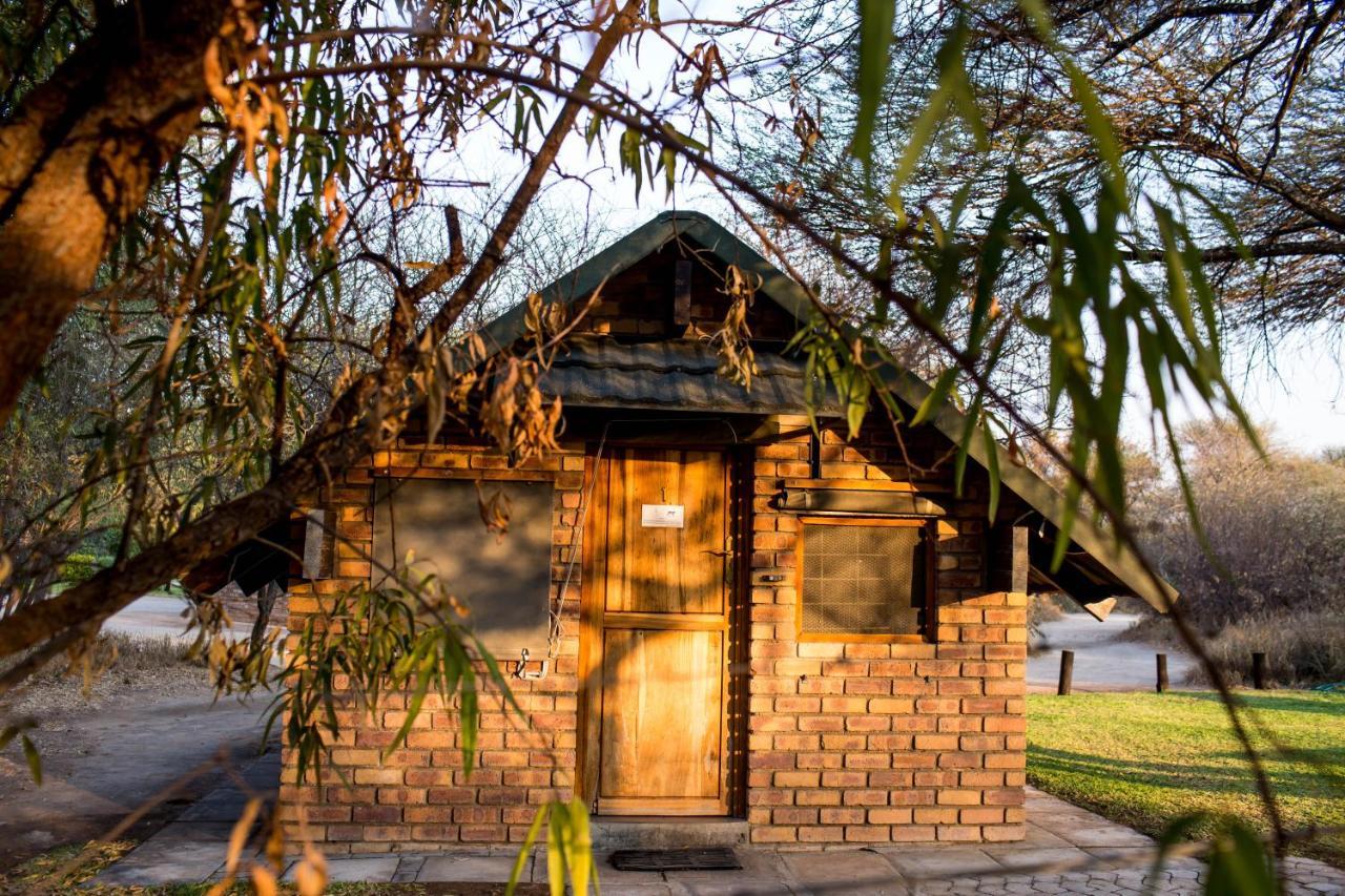 Woodlands Stop Over And Lodge Франсістаун Екстер'єр фото